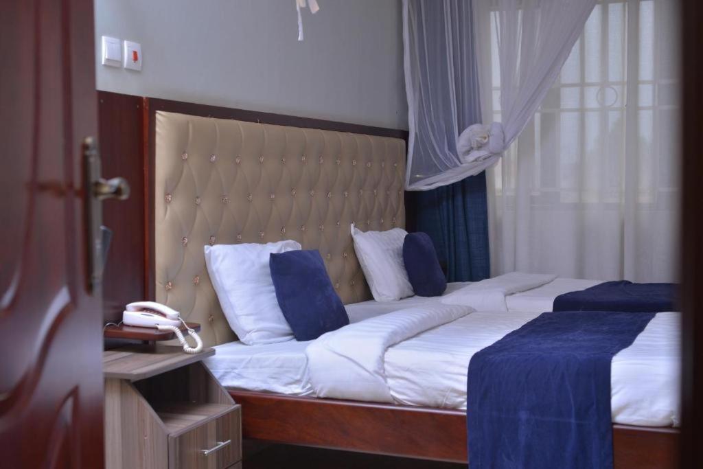 Keba Xpress Hotel - Entebbe Exteriér fotografie