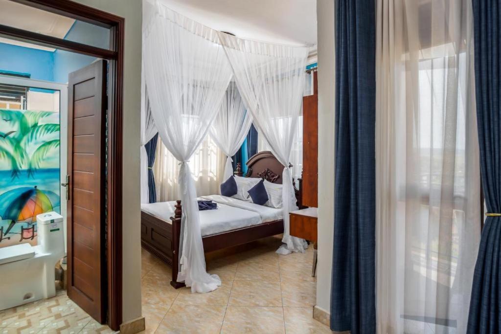 Keba Xpress Hotel - Entebbe Exteriér fotografie